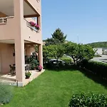 Nika Apartmán