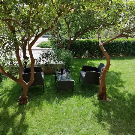 Nika Appartement *