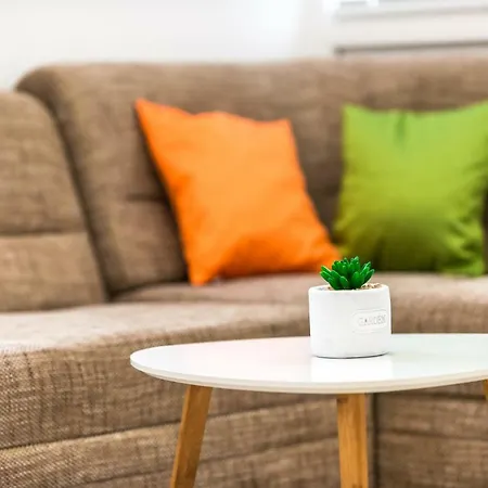 Nika * ツァヴタット