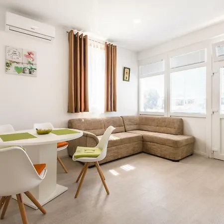 Nika شقة تْسافتات