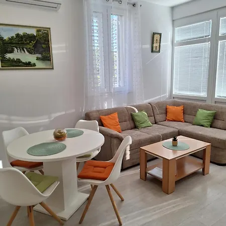 Nika Cavtat