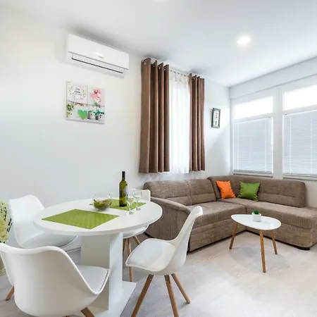 Apartment Nika