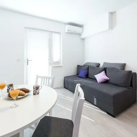 Apartment Nika *
